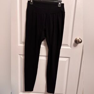 SUNZEL LEGGINGS. Black. Large.